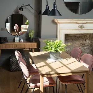 4* Aparthotel Hiding Space - Trim Street